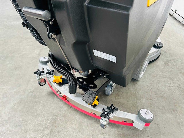 Rte - 2025 - fs50 - vloerschrobzuigmachine - afbeelding 15 van  15