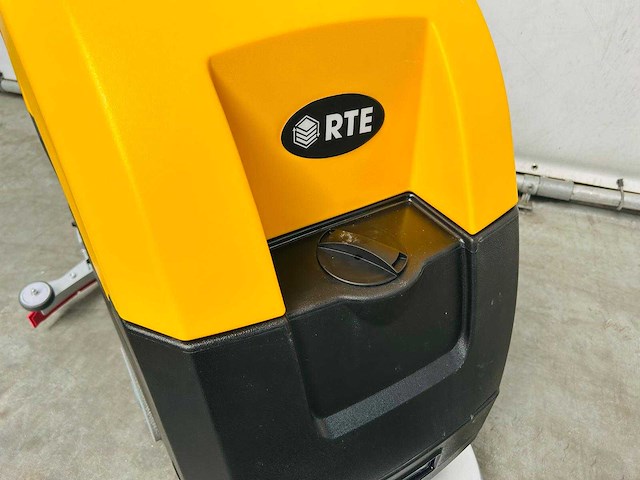 Rte - 2025 - fs50 - vloerschrobzuigmachine - afbeelding 7 van  20