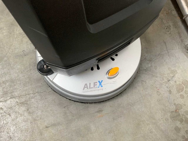 Rte - 2025 - fs50-sd - vloerschrobzuigmachine zelfrijdend - afbeelding 14 van  15