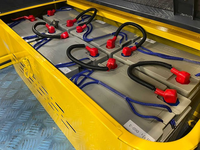 Rte - 2025 - st150 - veegmachine - afbeelding 17 van  27