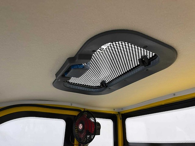 Rte - 2025 - st150 - veegmachine - afbeelding 4 van  15