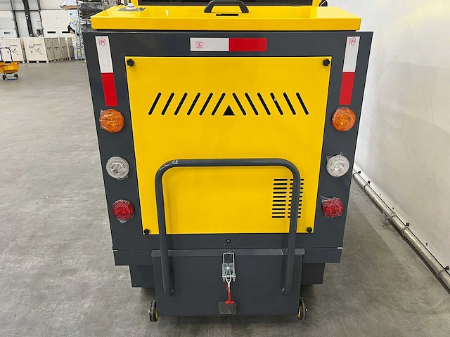 Rte - 2025 - st150 - veegmachine - afbeelding 2 van  20