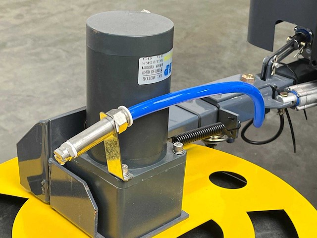 Rte - 2025 - st400 - straatveegmachine - afbeelding 14 van  32