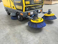 Rte - 2025 - st400 - straatveegmachine - afbeelding 4 van  32