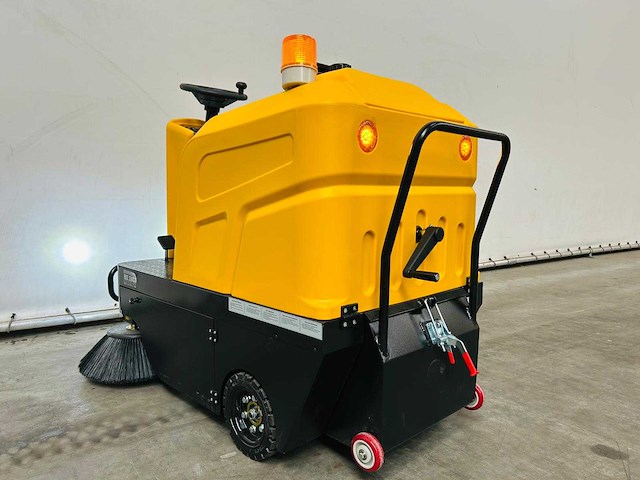 Rte - 2025 - sw80 - zelfrijdende veegmachine - afbeelding 1 van  20