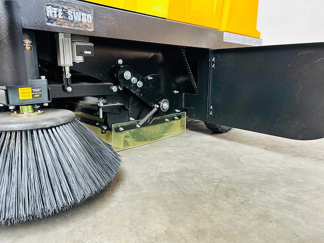 Rte - 2025 - sw80 - zelfrijdende veegmachine - afbeelding 3 van  16