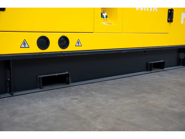 Rte - 2026 - 7310 - 35 kva noodstroomaggregaat 400v - afbeelding 17 van  24