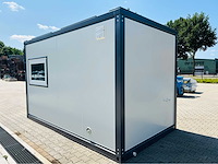 Rte - 2026 - 7409 - mobiele woonunit met badkamer met beschadigde deur - afbeelding 10 van  12