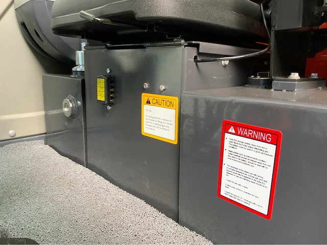 Rte - 2026 - cre213 - minigraafmachine kubota euro 5 met cabine - afbeelding 22 van  39