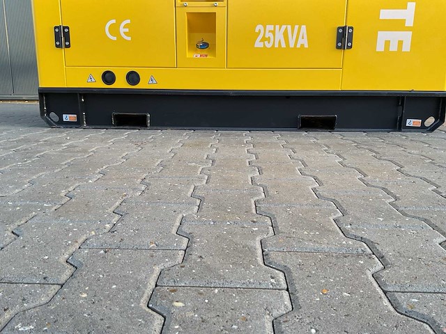 Rte - 25kva 7423 ricardo motor - stroomgenerator/aggregaat - afbeelding 16 van  28