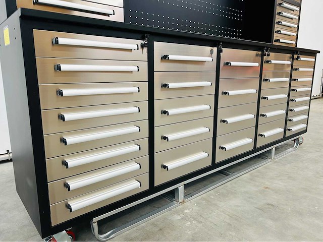 Rte - 7398 - garagewerkbank 2850x670x1890mm - afbeelding 4 van  8