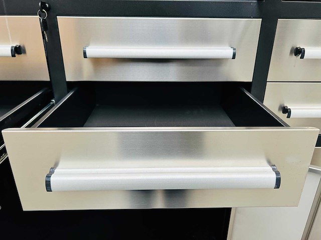 Rte - 8121 - werkplaats wandkast 2200x520x2200mm - afbeelding 7 van  7