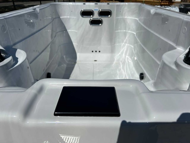 Rte - miami-pro - jacuzzi - zwemspa - afbeelding 4 van  4