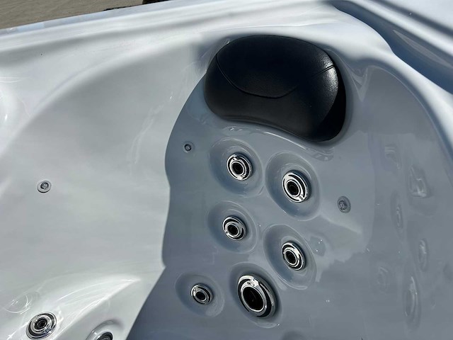 Rte - miami-pro - jacuzzi - zwemspa - afbeelding 9 van  9