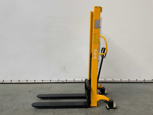 Rte 5858 manuele stapelaar 1t 1.6m - afbeelding 2 van  12