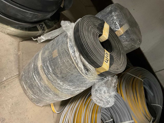 Rubber (28x) - afbeelding 2 van  4