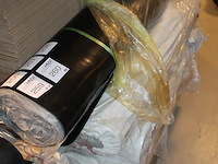 Rubber beschermingsmat t.b.v. laadkabel. afmeting 1 x 10 m. worden voor de hand uitgegeven vanaf pallet. - afbeelding 2 van  2