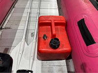 Rubber boot met motor - afbeelding 14 van  19