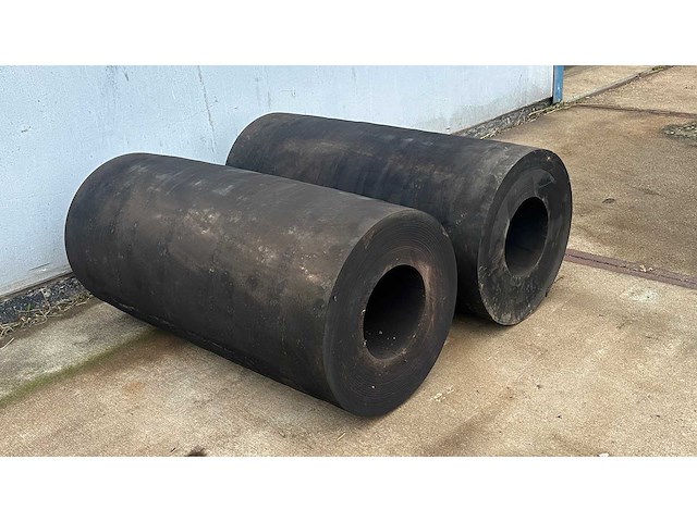 Rubber cilindrische fender (4x) - afbeelding 2 van  3