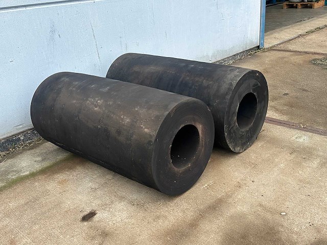 Rubber cilindrische fender (4x) - afbeelding 2 van  3