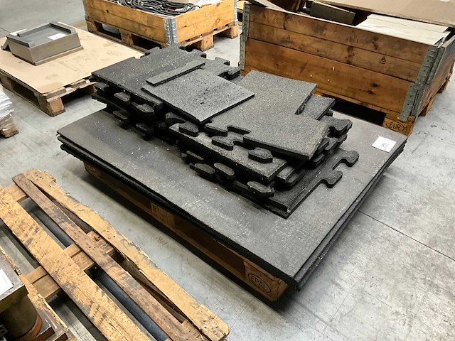 Rubber tegelvloer delen - afbeelding 2 van  3