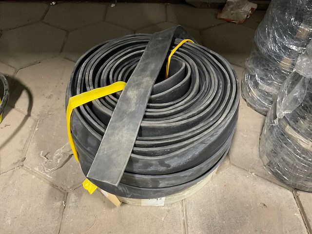 Rubber - afbeelding 2 van  2