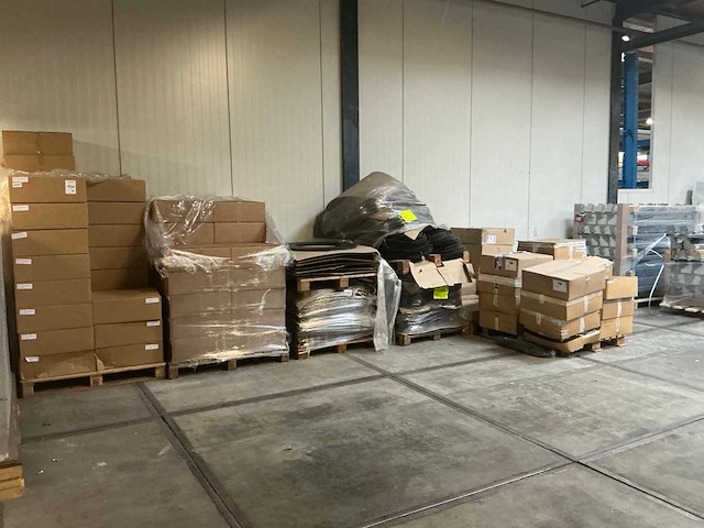 Rubber - afbeelding 1 van  12