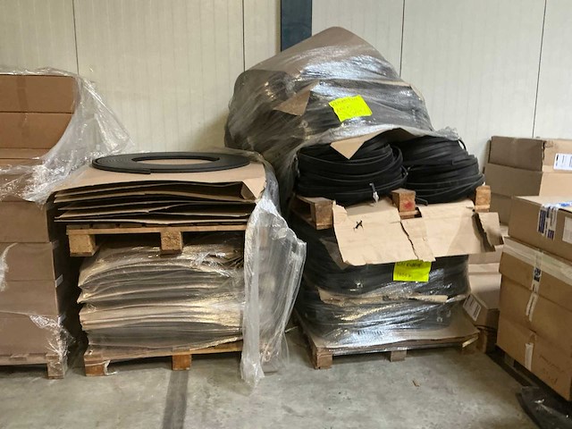 Rubber - afbeelding 6 van  12