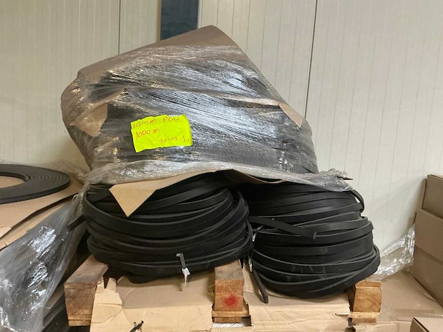 Rubber - afbeelding 11 van  12