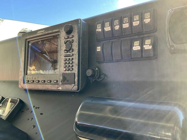 Rubberbrigade - tornado - rigid inflatable boat met trailer - afbeelding 24 van  38