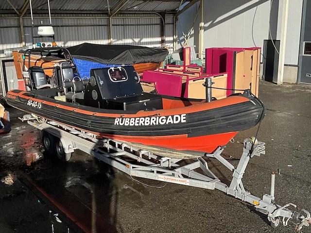 Rubberbrigade - tornado - rigid inflatable boat met trailer - afbeelding 32 van  38