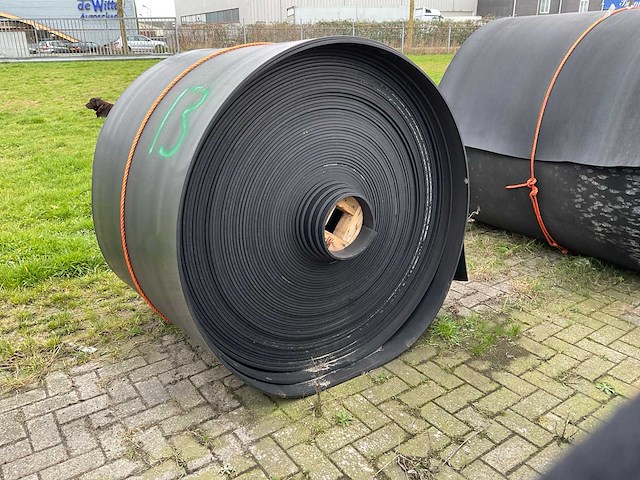 Rubberen rol 150 meter - afbeelding 1 van  6