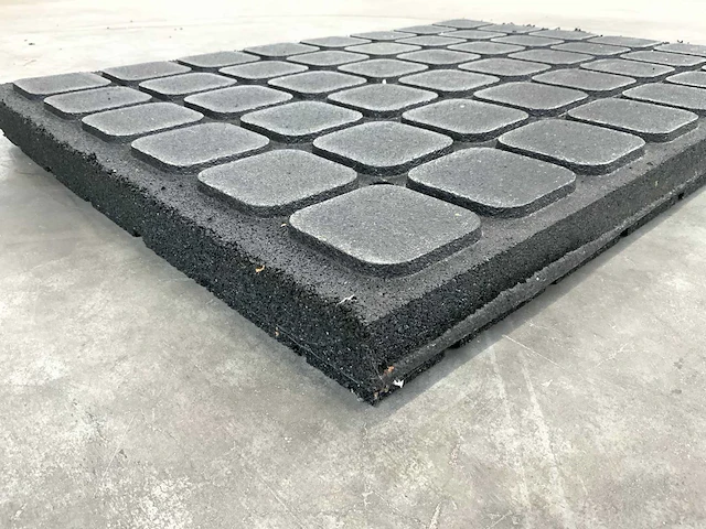 Rubberen tegel 790x590x60mm (10x) - afbeelding 3 van  9