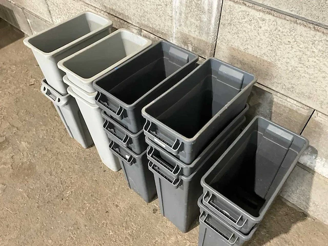 Rubbermaid - afvalbak (13x) - afbeelding 3 van  4