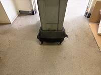 Rubbermaid - afvalemmers & prullenbakken (16x) - afbeelding 4 van  4