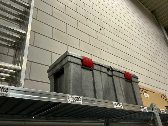 Rubbermaid gereedschapskoffer - afbeelding 2 van  3
