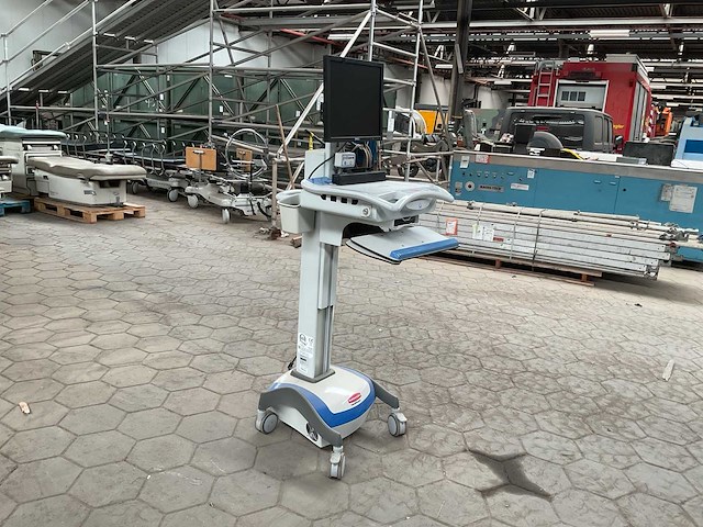 Rubbermaid hospital cart computer monitor - afbeelding 2 van  6