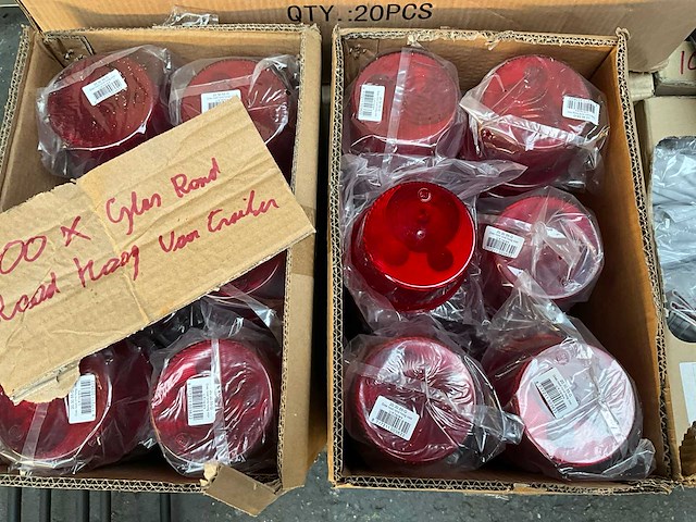 Rubbolite 38 - rood - rond hoog - trailerverlichting (300x) - afbeelding 8 van  8