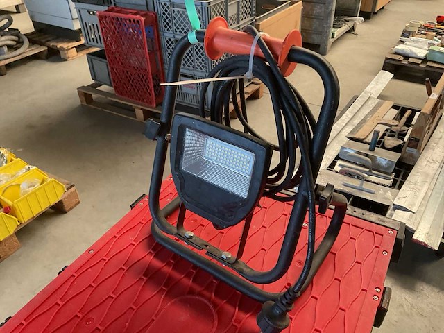 Rubi mobiele werkbank+diverse gereedschappen - afbeelding 2 van  3