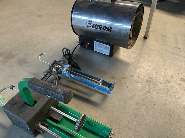 Rubi mobiele werkbank+diverse gereedschappen - afbeelding 3 van  3