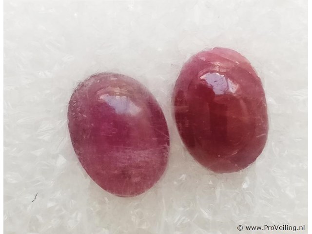 Ruby 4.25ct aig certified - afbeelding 1 van  4
