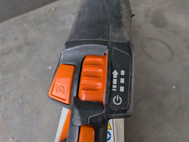 Ruggedragen accu & bladblazer, stihl, ar3000l & bga200 - afbeelding 20 van  21