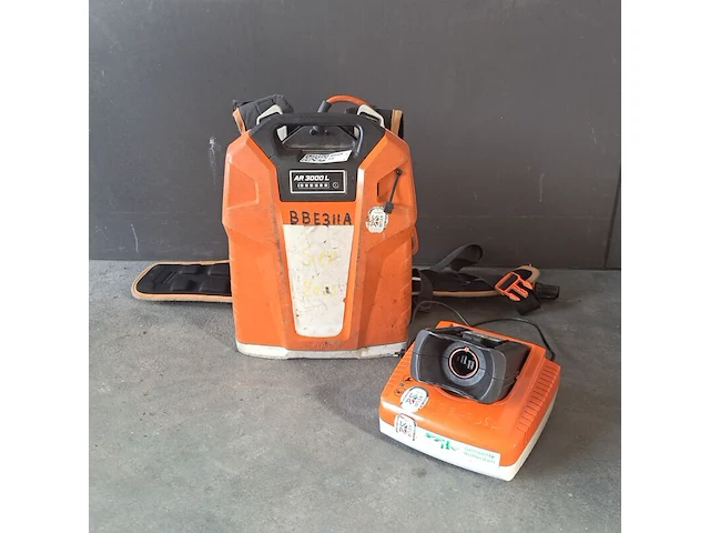 Ruggedragen accu en accu-lader, stihl, ar3000l & al500 - afbeelding 1 van  9