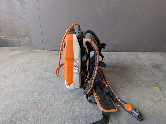 Ruggedragen accu en bladblazer, stihl, ar3000l & bga200 - afbeelding 5 van  20