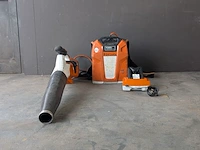Ruggedragen accu en bladblazer, stihl, ar3000l & bga200