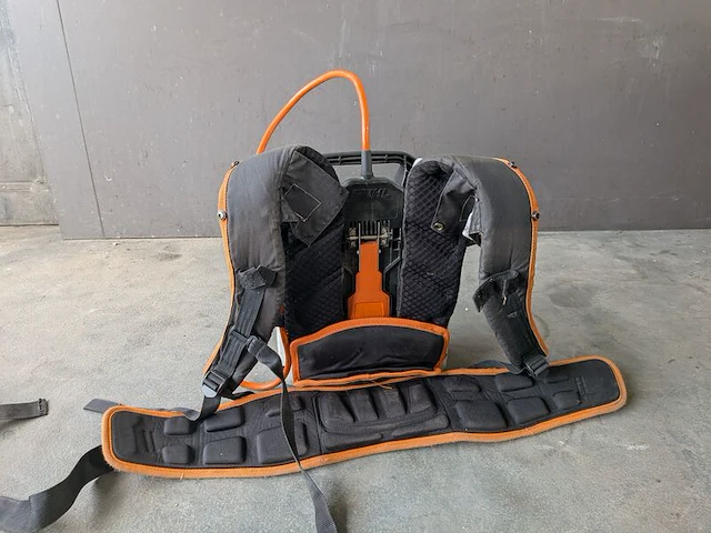 Ruggedragen accu en bladblazer, stihl, ar3000l & bga200 - afbeelding 8 van  22