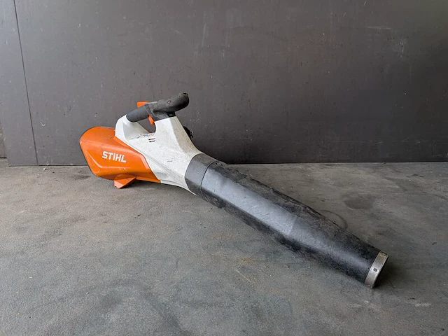 Ruggedragen accu en bladblazer, stihl, ar3000l & bga200 - afbeelding 18 van  22