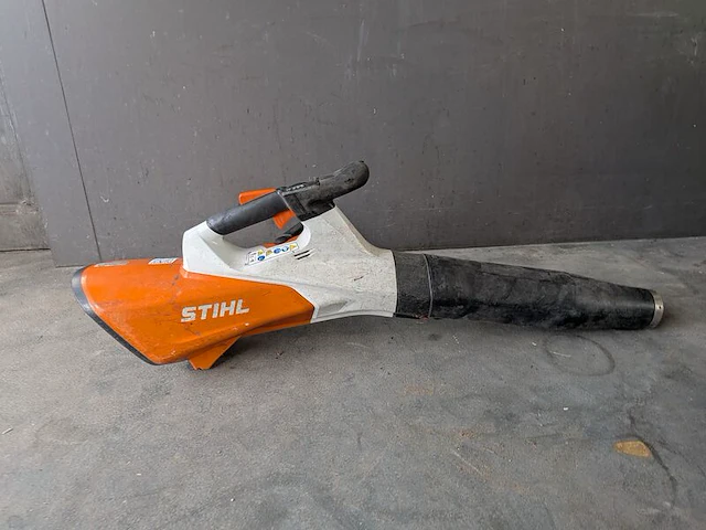 Ruggedragen accu en bladblazer, stihl, ar3000l & bga200 - afbeelding 19 van  22