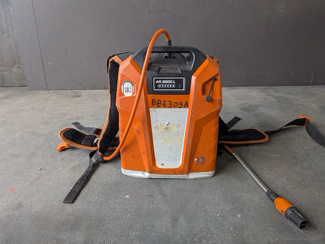 Ruggedragen accu en bladblazer, stihl, ar3000l & bga200 - afbeelding 6 van  23