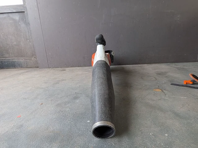 Ruggedragen accu en bladblazer, stihl, ar3000l & bga200 - afbeelding 18 van  23